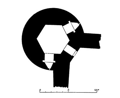 Plan de la salle basse et des casemates de la tour d’angle.