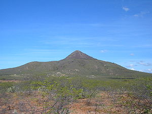 Pico do Cabugi, gunung berapi yang sudah punah di Angicos