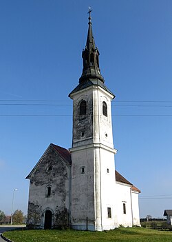 Podvinje, rimokatolička crkva "Sv. Trojica"