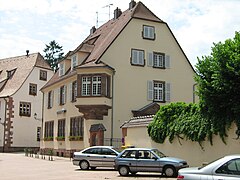 La Poste de Bouxwiller, anciennes écuries seigneuriales