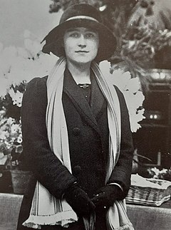 Elizabeth Bowes-Lyon