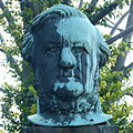 Jagdschloss Graupa: Denkmal des Komponisten Richard Wagner (Einzeldenkmal zu ID-Nr. 09223244)