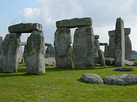 Restos de construcción megalítica adintelada en Stonehenge