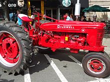 A McCormick Farmall H Summit New Jersey car show Sept 2013 6 red tractor McCormick Farmall.JPG
