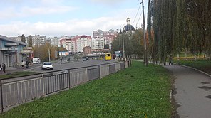 Вулиця Андрія Мельника неподалік перехрестя з вулицею Євгена Коновальця