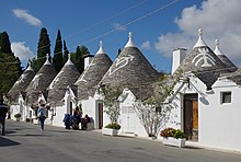 Trulli in Alberobello, Apulia Alberobello BW 2016-10-16 13-43-03.jpg