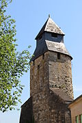 La Tour de l'Horloge et son cadran orienté vers la Ville Haute.