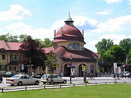 Bahnhofsgebäude