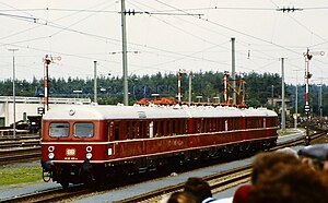 ET 25 015 bei der Jubiläumsparade „150 Jahre deutsche Eisenbahn“ in Nürnberg