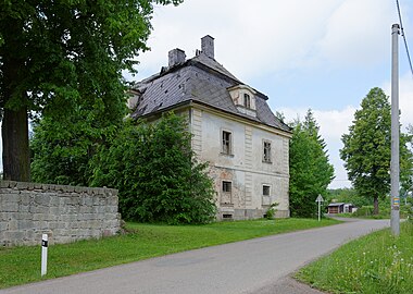 Šonov : ancien presbytère.