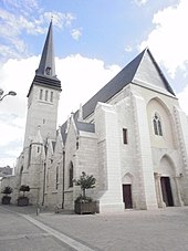L'église Saint-Cyr.
