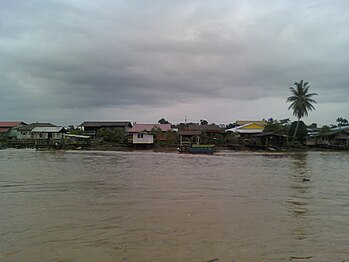 Kg. Brunei, this is how a typical Melanau village looks like in Dalat.