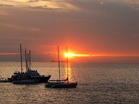 View of the famous Manila Bay Sunset from the Bay City in Pasay (near Mall of Asia)...is removed by Alvesgaspar - [5]