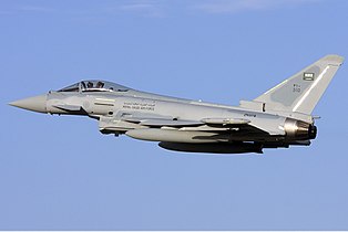 'n RSAF Eurofighter Typhoon by Malta tydens aflewering.