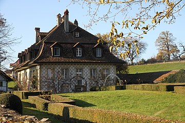 Schloss Uebewil: Südostfassade