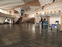 Інтер’єр терміналу аеропорту «Ширак»