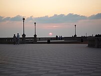 La Terrazza Mascagni, Lungomare de Livourne. (définition réelle 2 000 × 3 008)