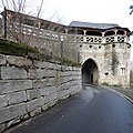 Schloss Theisenort, Äußerer Torbau – Alte Wache