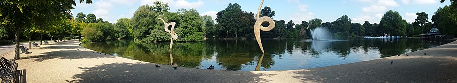 Victoria Park London, West Lake Panorama 2013.jpg