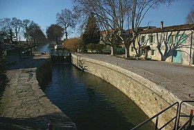 Écluse de Villeneuve sur le canal du Midi