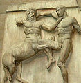 batalo de centaŭro kontraŭ lapito sur la friso de la Partenono sur la akropolo de Ateno