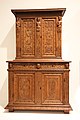 Armoire à deux corps - Deuxième tiers du XVIe siècle.