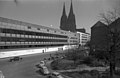 Das Fernseh-Studio-Gebäude „An der Rechtschule“ in Köln (März 1965), im Hintergrund der Kölner Dom