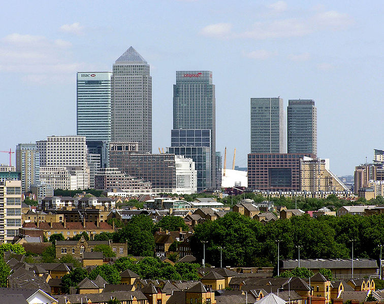 Soubor:Canary.wharf.from.thames.arp.jpg