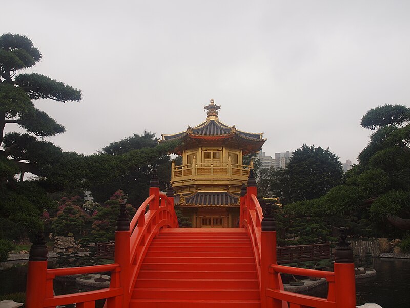 File:Garden at Chi Lin Buddhist Monastery.JPG