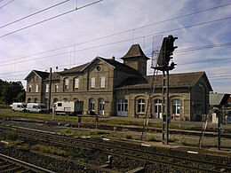 Bâtiment voyageurs, vu du côté des voies.