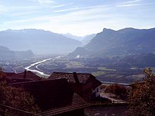 Liechtenstein 2004 -019 Junger Rhein von Triesenberg in Liechtenstein betrachtet.JPG