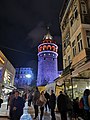 Кулата Галата през нощта