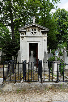 Père-Lachaise - Division 22 - Hochet 01.jpg