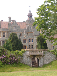 Quantock Lodge, перед главным зданием