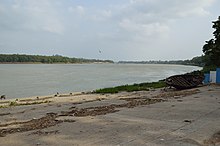 A view of the Hooghly River from the Strand Road River Hooghly - Rani Ghat - Strand Road - Chandan Nagar - Hooghly - 2013-05-19 7873.JPG