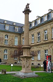 Colonne de Jupiter dans le nouveau Palais de Stuttgart, reconstruction de la colonne de Hausen an der Zaber