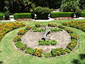 Taronga garden clock - zahradní hodiny zoo Taronga - panoramio.jpg