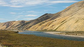 Rivière Palyavaam, traversant les Hauts-Plateaux tchouktches.