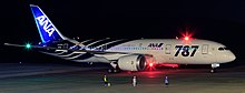 All Nippon Airways Boeing 787-8 Dreamliner JA801A OKJ Night retuschiert.jpg