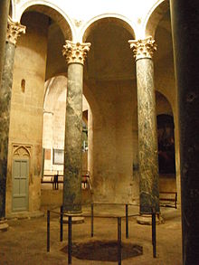 Baptistery of Aix Cathedral, built by the Merovingians, AD 500 Baptistere Saint Sauveur by Malost.JPG