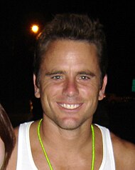 チャールズ・エステン Charles Esten