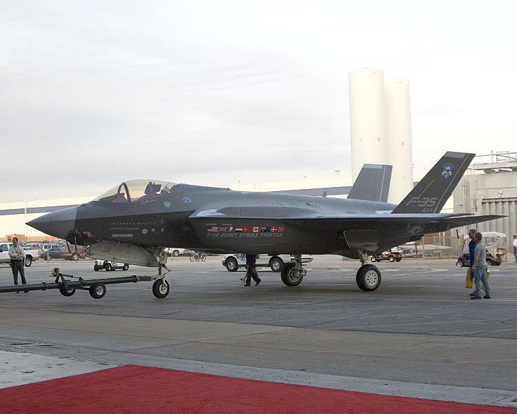 http://upload.wikimedia.org/wikipedia/commons/thumb/6/66/F-35A_-_Inauguration_Towing.jpg/750px-F-35A_-_Inauguration_Towing.jpg