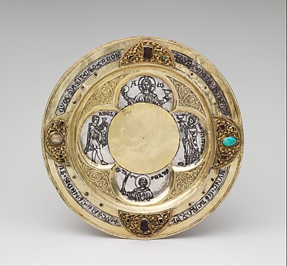 The paten, made from gilded silver.