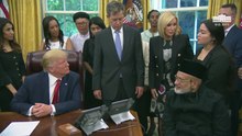 Файл: Встреча президента Трампа с выжившими после религиозных преследований. Webm