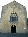 La façade de l'église.