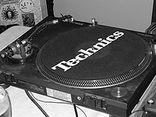 Technics SL-1210Mk2.jpg