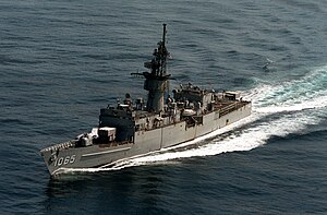 USS Stein underway, March 1987