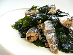 Wakame avec poisson