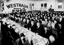 A 1933 meeting of the Dominion League in support of secession. Westralia secession movement meeting 1933.jpg