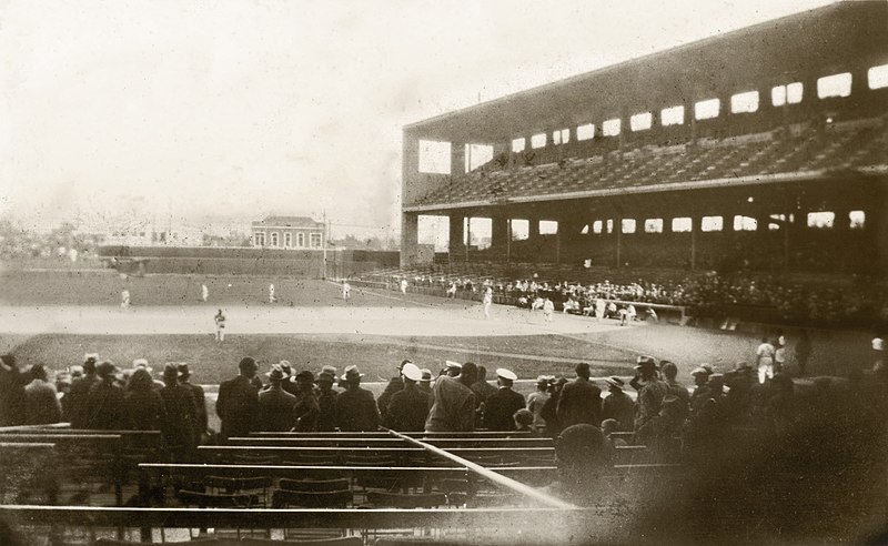 File:Wrigley Field Los Angeles-2.jpg